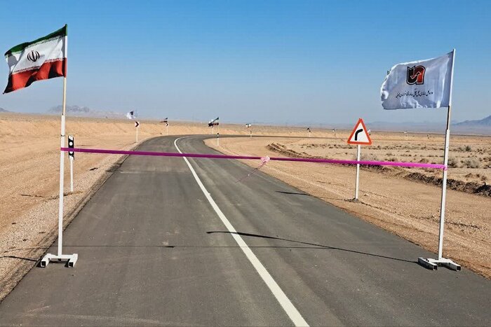 اینجا چراغی روشن است؛ بهره برداری از طرحهای توسعهای در شهرستان طبس