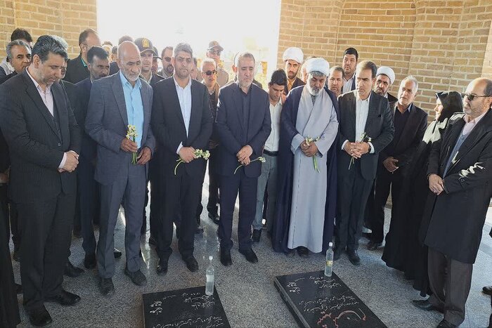 اینجا چراغی روشن است؛ بهره برداری از طرحهای توسعهای در شهرستان طبس