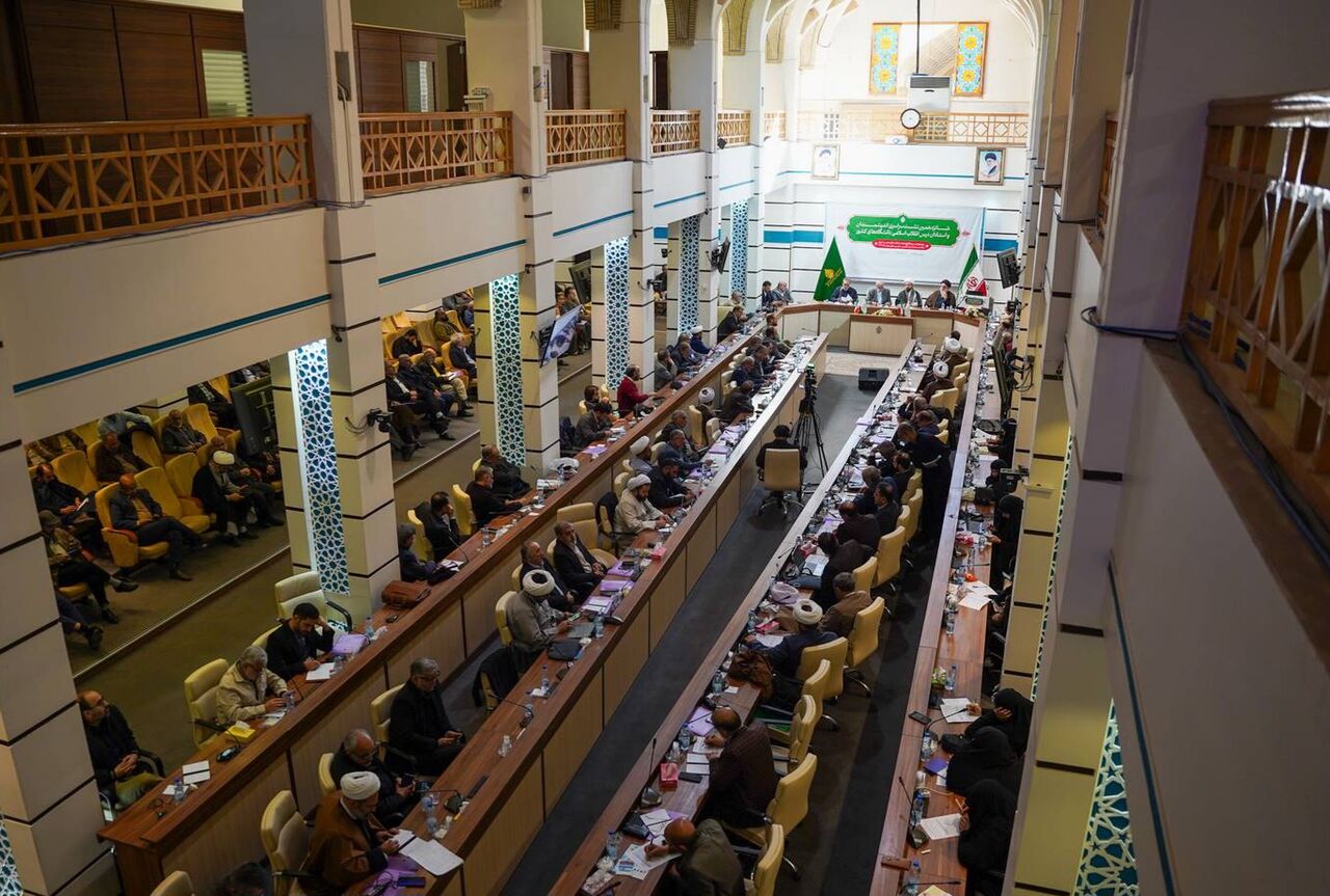 تاکید بر وحدت ملی، دفاع از آرمان‌های انقلاب و هشدار به دشمنان