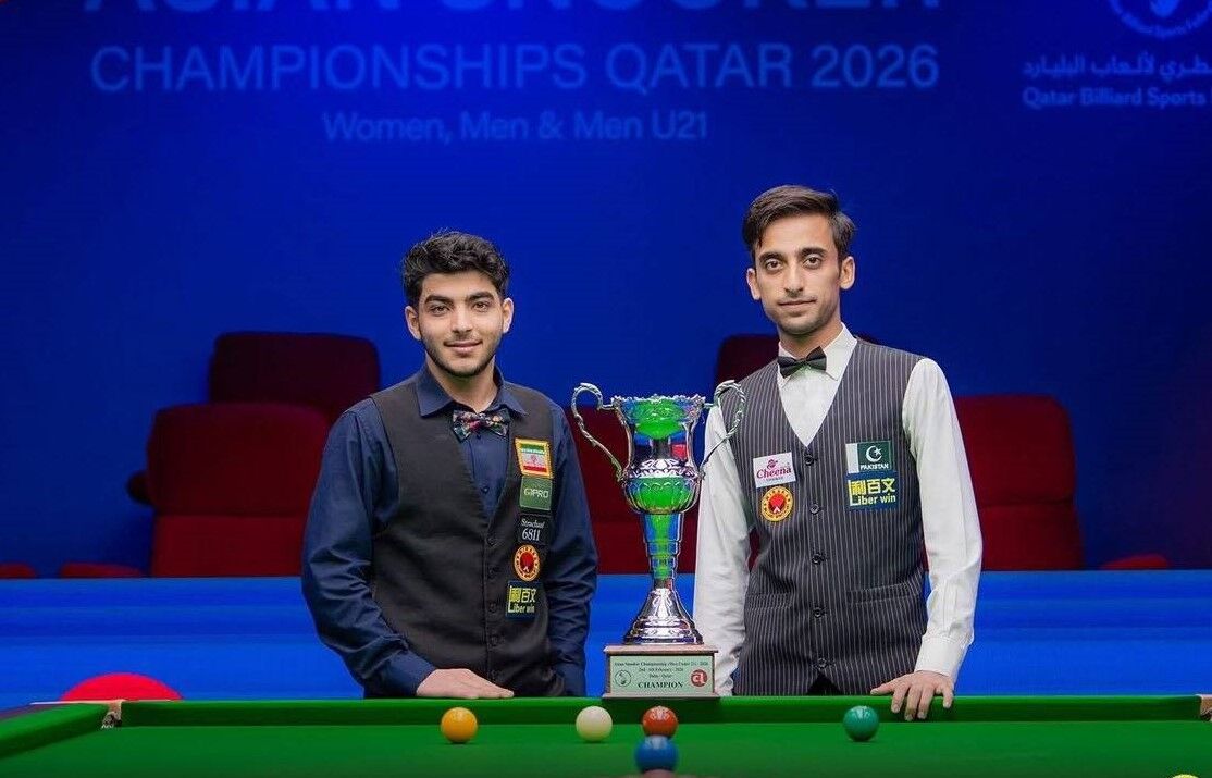 مدال نقره اسنوکر آسیا بر گردن سبزی