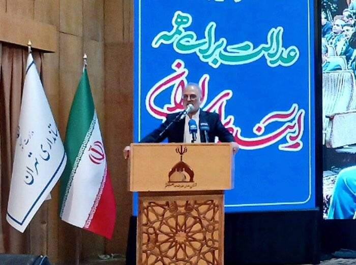 اجرای بیش از ۶۰ درصد مصوبات سفرهای استانی/ افزودن ۶۴۰۰ تخت جدید به سرانه درمان استان تهران