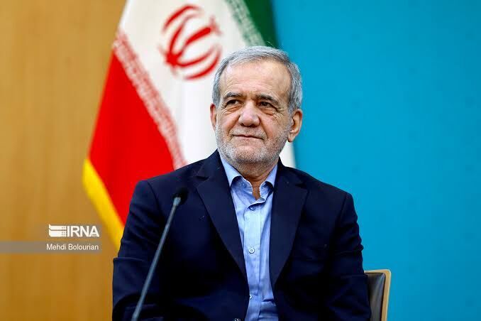 الرئیس بزشكيان يهنّئ بالتألق المشرّف لمنتخبي إيران للمصارعة الرومانية والحرة في زغرب الرئیس بزشكيان يهنّئ بالتألق المشرّف لمنتخبي إيران للمصارعة الرومانية والحرة في زغرب