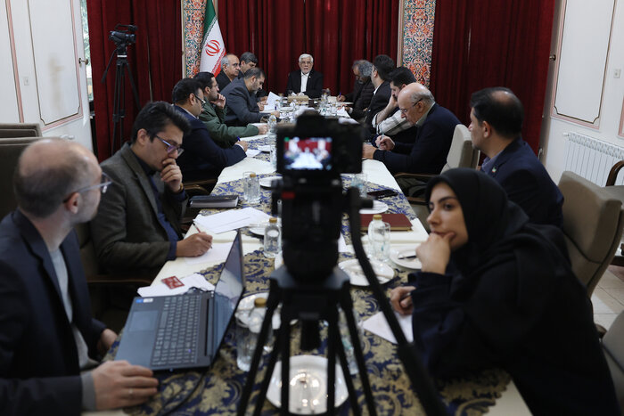 عارف: فراموشی و بیتوجهی به ریشه حوادث، فاصله ناآرامیها را کوتاهتر میکند