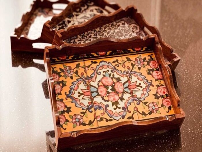 تولدِ تولید در حصارِ خانه؛ روایتِ شکوفایی هنرِ بانویی کارآفرین در خراسانی جنوبی