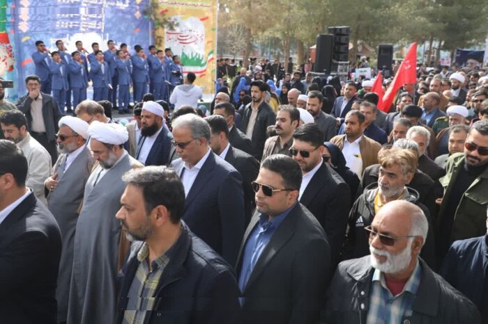 راهپیمایی ۲۲ بهمن؛ نماد بصیرت و وحدت مردم شیعه و سنی سیستان و بلوچستان