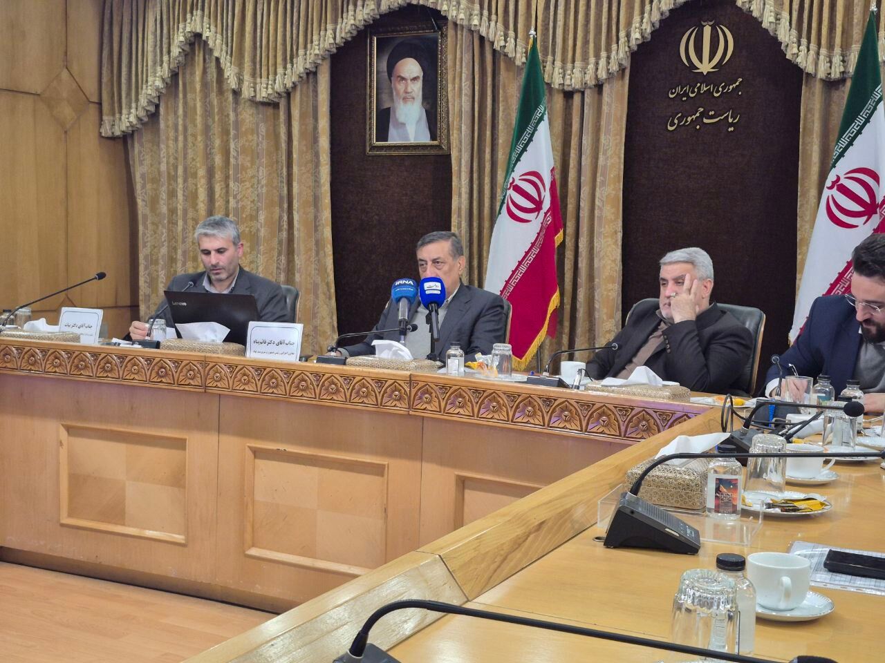 دکتر قائم‌پناه: باید با مردم گفت‌وگو کنیم اگر مردم نباشند ما رسمیت نداریم/متاسفانه با تشکل‌های مدنی کمتر صحبت می‌کنیم