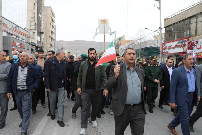 ۲۲ بهمن تجلی آگاهی ملی در بزنگاه تاریخی