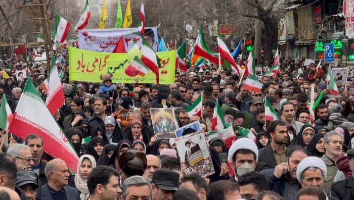 نماینده ولیفقیه در هلال احمر: ۲۲ بهمن نماد اقتدار ملت ایران است