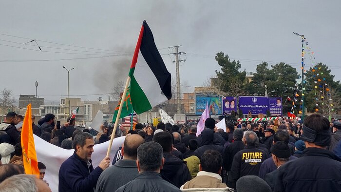 معاون حقوقی سپاه: اتحاد و انسجام ملی رمز غلبه بر دشمنان است