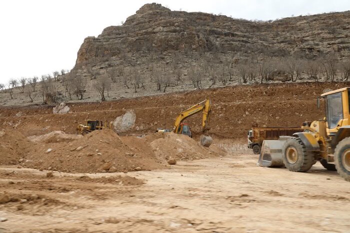 پروژه چهارخطه ایوان ـ اسلامآبادغرب در حال اجرا است