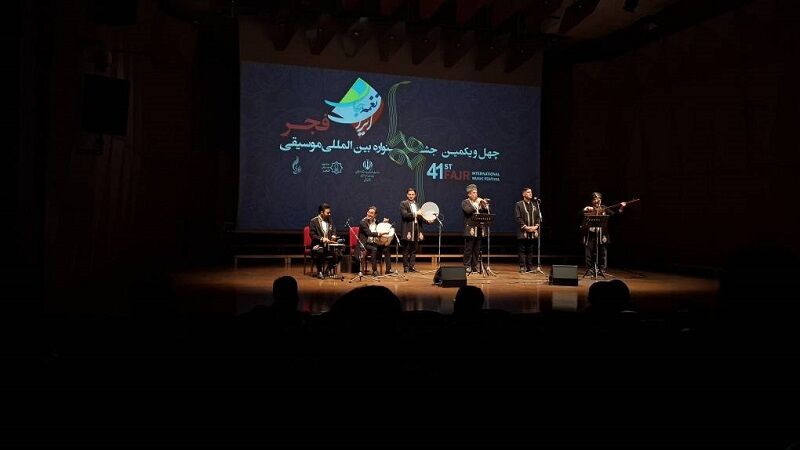 «عاشیقلار» به روی صحنه رفت؛ مخاطبانی که با «حیدر بابا» همراه شدند