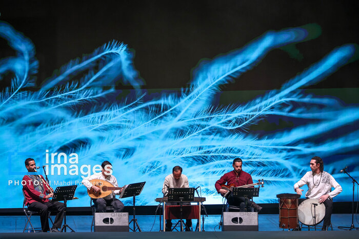 پیامهای ویدیویی پررنگتر از بازیگران؛ شبی که با بغض، شوخی با دبیر و رئیس جمهور سپری شد