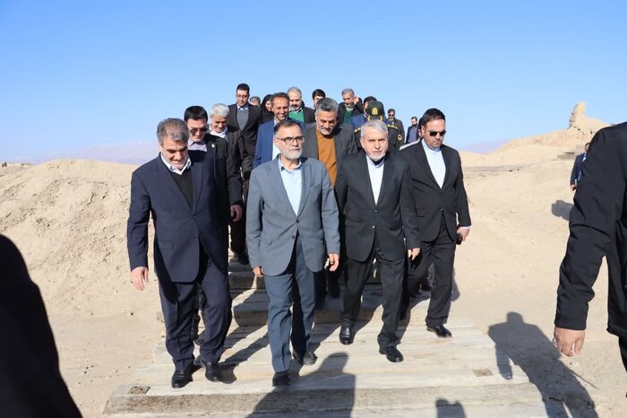 وزیر میراثفرهنگی: دامغان به قطب مطالعات تمدنی شرق ایران تبدیل شود
