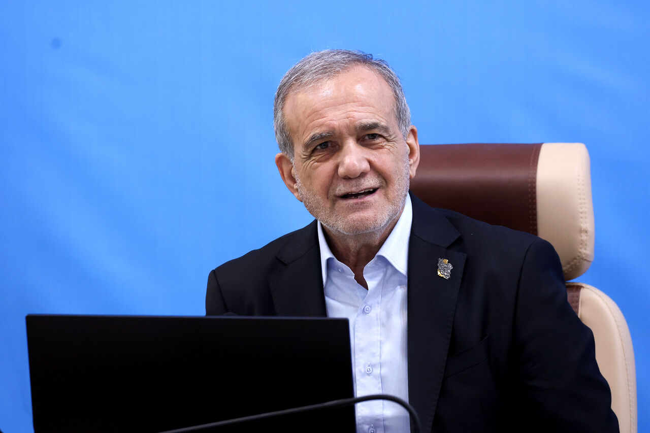 پزشکیان:دل بیگانگان برای ایران نسوخته است/ درمورد مشکلات کشور همه مقصریم