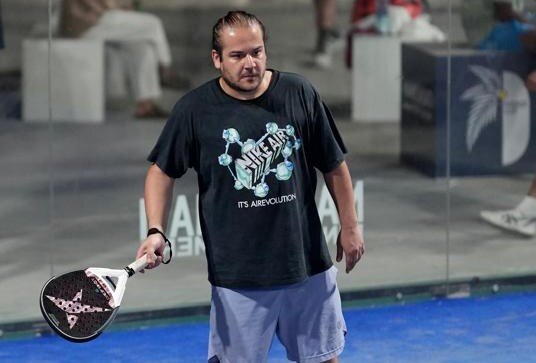 سرمربی تیم ملی پدل: کار آسانی در دبی نداریم/ هم برای سکو میجنگیم هم برای آینده تیم