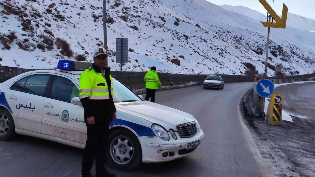 جاده چالوس یکطرفه شد/ آزادراه قزوین-رشت مسدود است