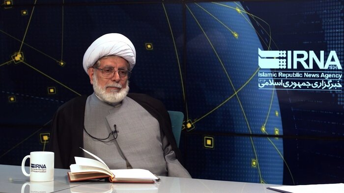 مدرس حقوق:علت اصلی اعتراضات دی ماه نارضایتی عمومی بود/ ضرورت بازگشت به اصول قانون اساسی