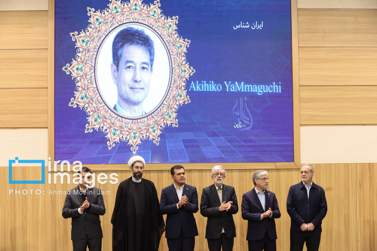 В Тегеране наградили лауреатов XVI Международного фестиваля Фараби