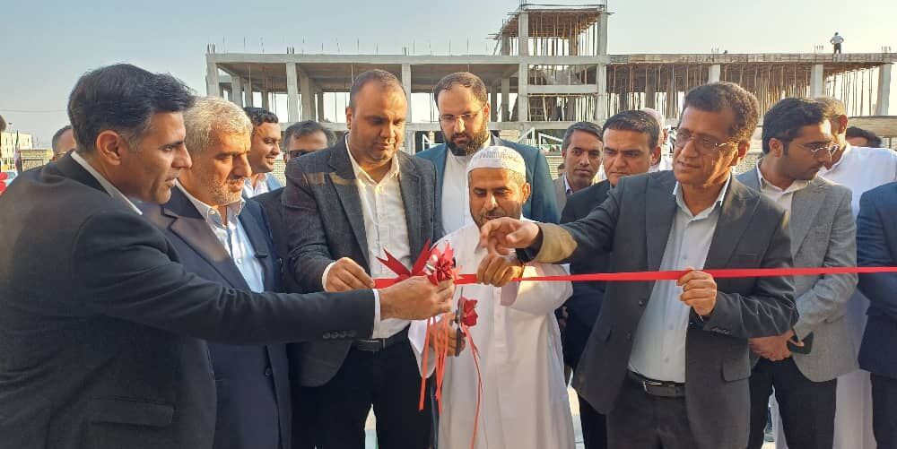 معاون وزیر آموزش و پرورش مدرسه استثنایی «طبل» جزیره قشم را افتتاح کرد 