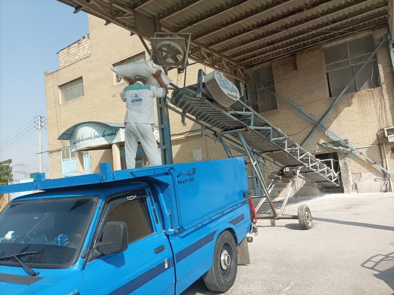 مشارکت فعالان صنعتی در کنار کمیته امداد سبد معیشت مدجویان را  تثبیت می‌کند