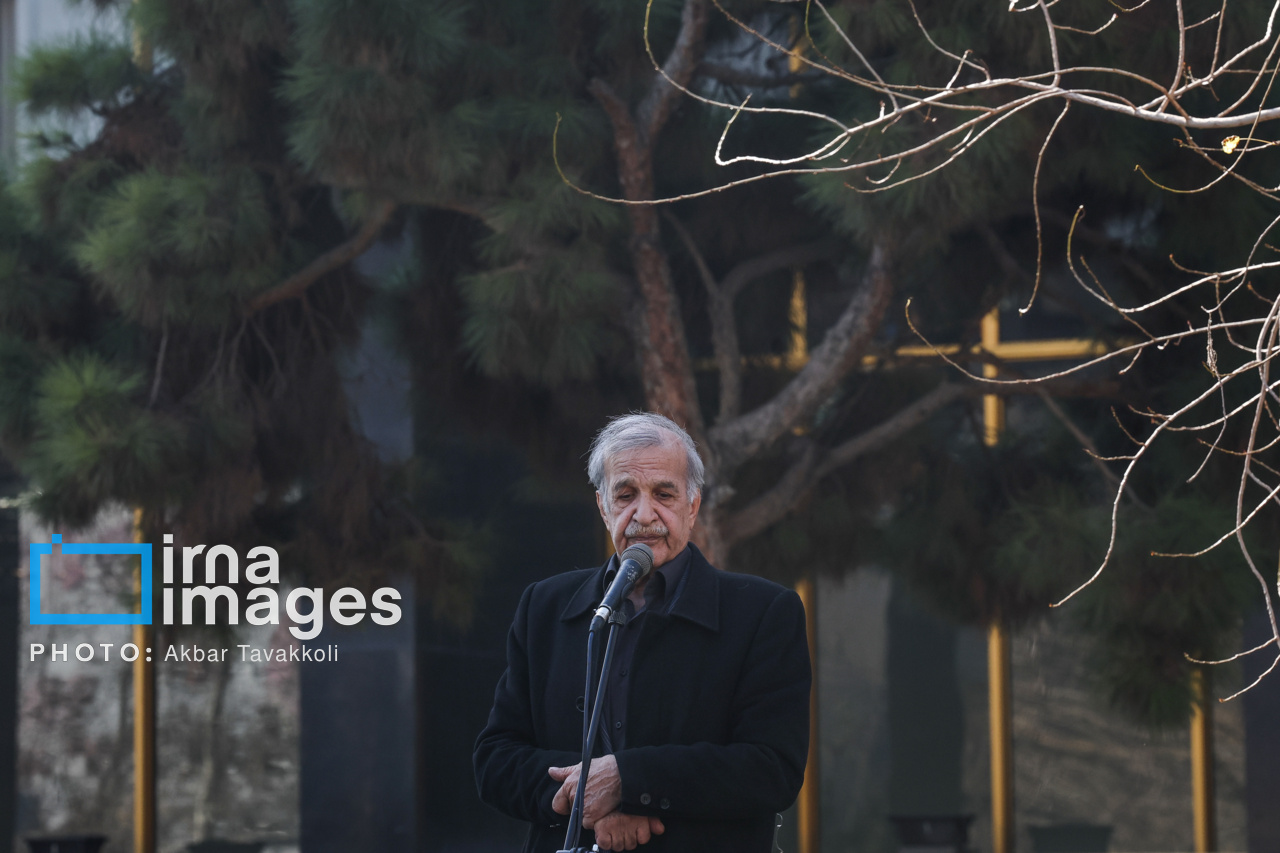 پیکر عنایت الله بخشی تشییع شد/هنرمندی که ژنرال بازیگری بود