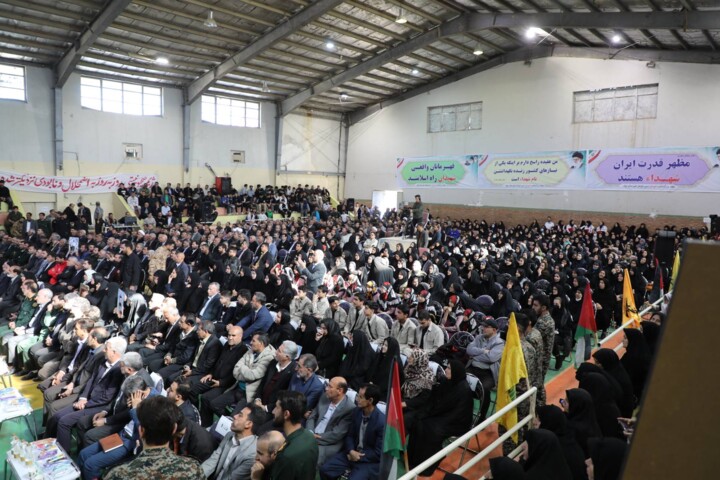امام جمعه ایلام: اقتدار جمهوری اسلامی دشمن را به عقبنشینی واداشت