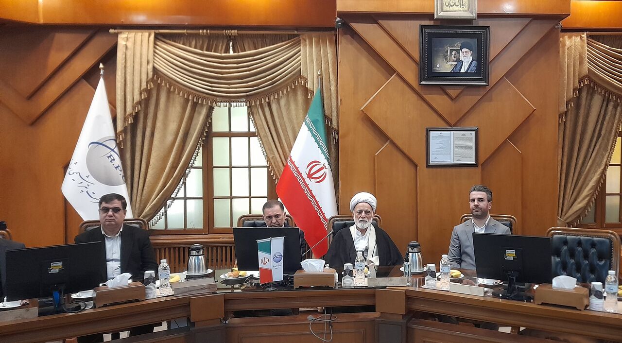 آیتالله دری: ظرفیتهای خالی صنعت با همت بلند مدیران به موتور محرکه اقتصاد تبدیل شود