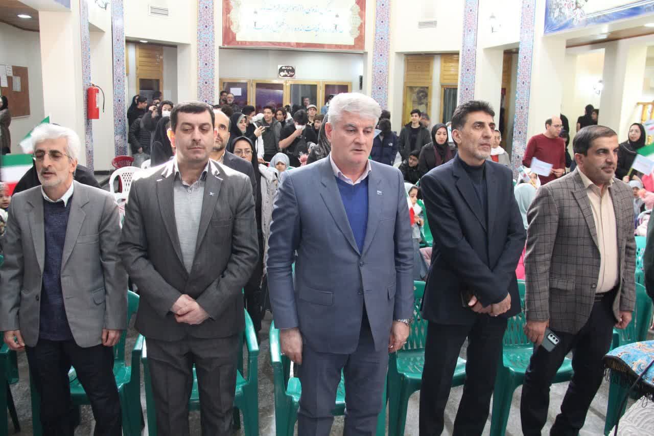 آب، محور خلاقیت هنرمندان همدانی در جشنواره «سرزمین من»