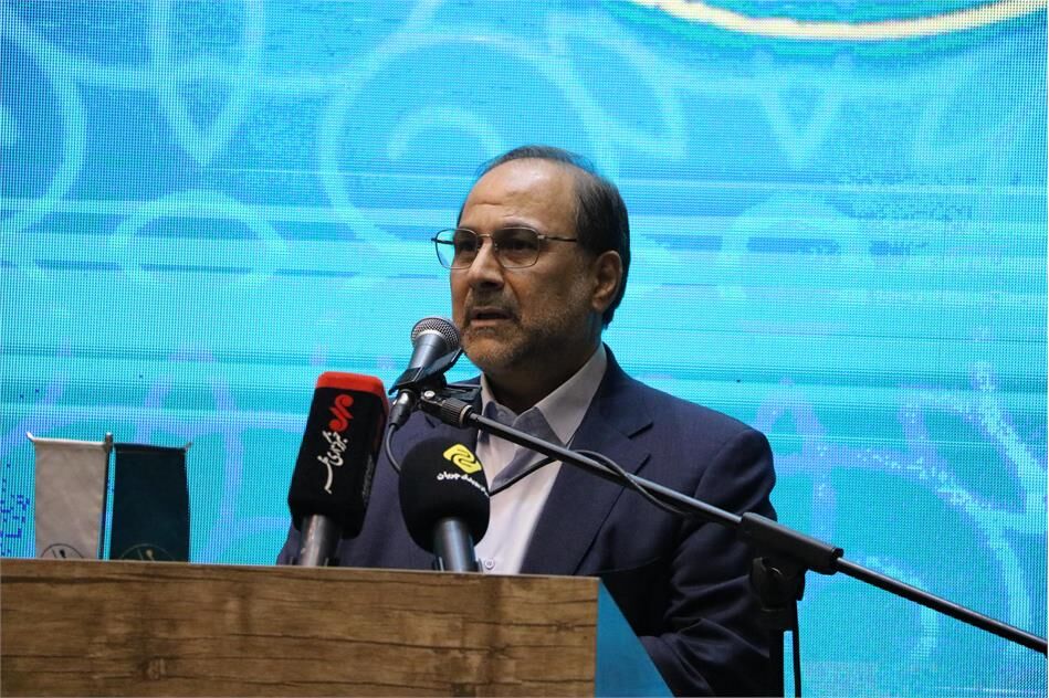 توجه همزمان به دانش تخصصی و عمومی در میان جوانان کشور ضروری است