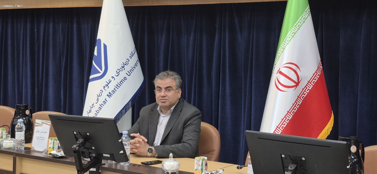 تقویت دانشگاههای موجود در سواحل جنوبی مؤثرتر از ایجاد پردیسهای جدید است