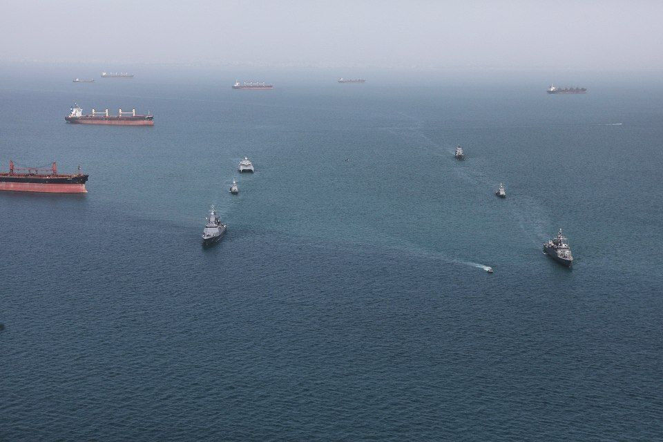 Россия и Иран отработали тактическое маневрирование и аэрофотосъемку в ходе морских учений