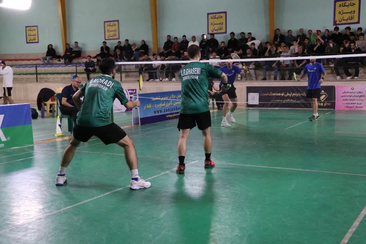 پیروزی تیم بدمینتون درخشان زنجان مقابل رعد پدافند هوایی کرمان در لیگ برتر کشور