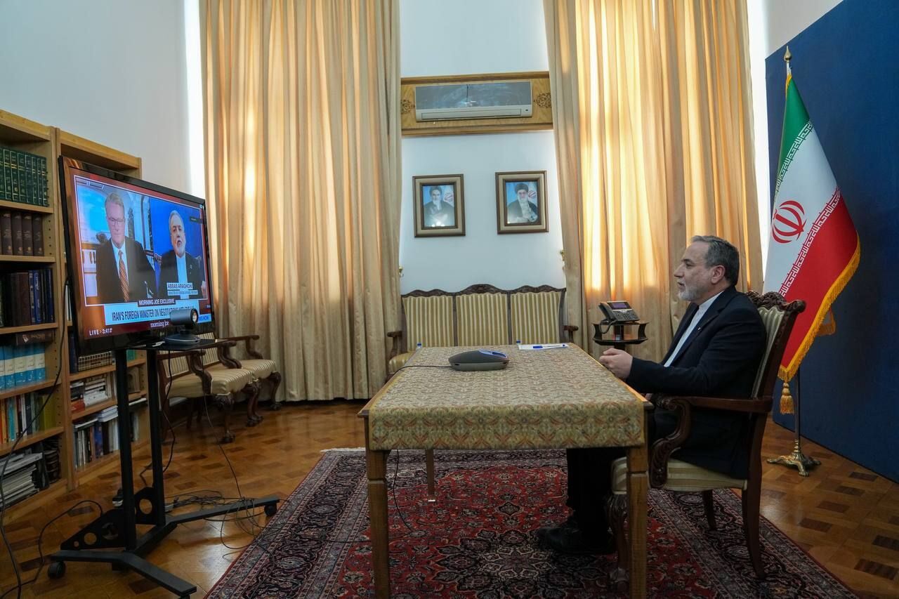 Аракчи опроверг слухи о «заморозке» ядерной программы и требовании США о «нулевом обогащении»