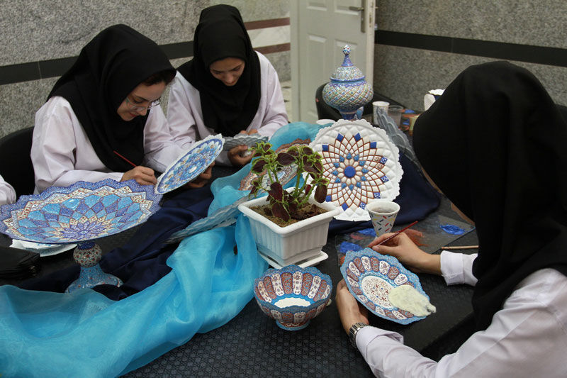 ۲ هزار و ۴۶۰ میلیارد ریال تسهیلات مشاغل خانگی در همدان پرداخت شد
