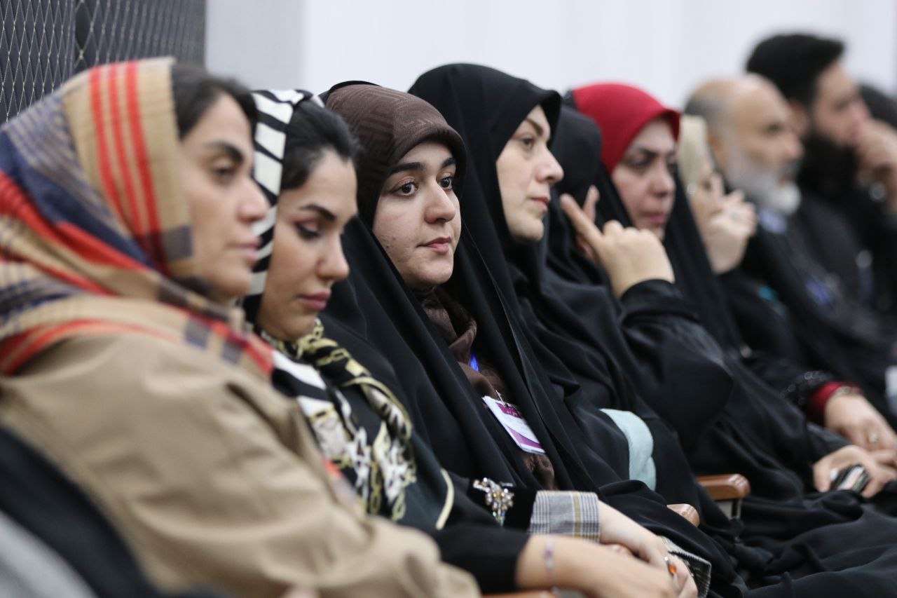 پزشکیان: سیاست این دولت افزایش استفاده از زنان درمدیریت کشور است/ ضرورت درمان زخم جامعه