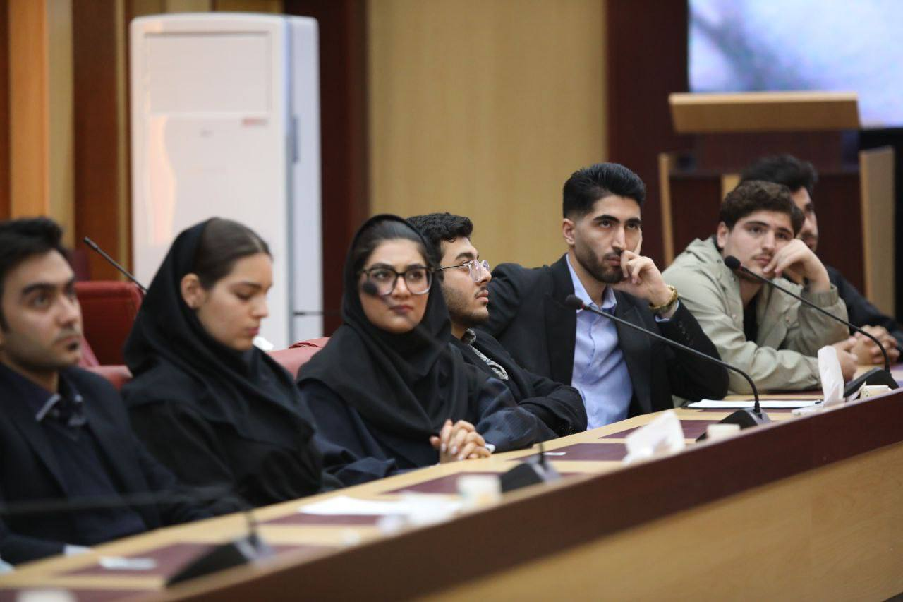 وزیر علوم: اگر خطایی بوده، اشتباه از مدیریت بوده است نه از دانشجویان