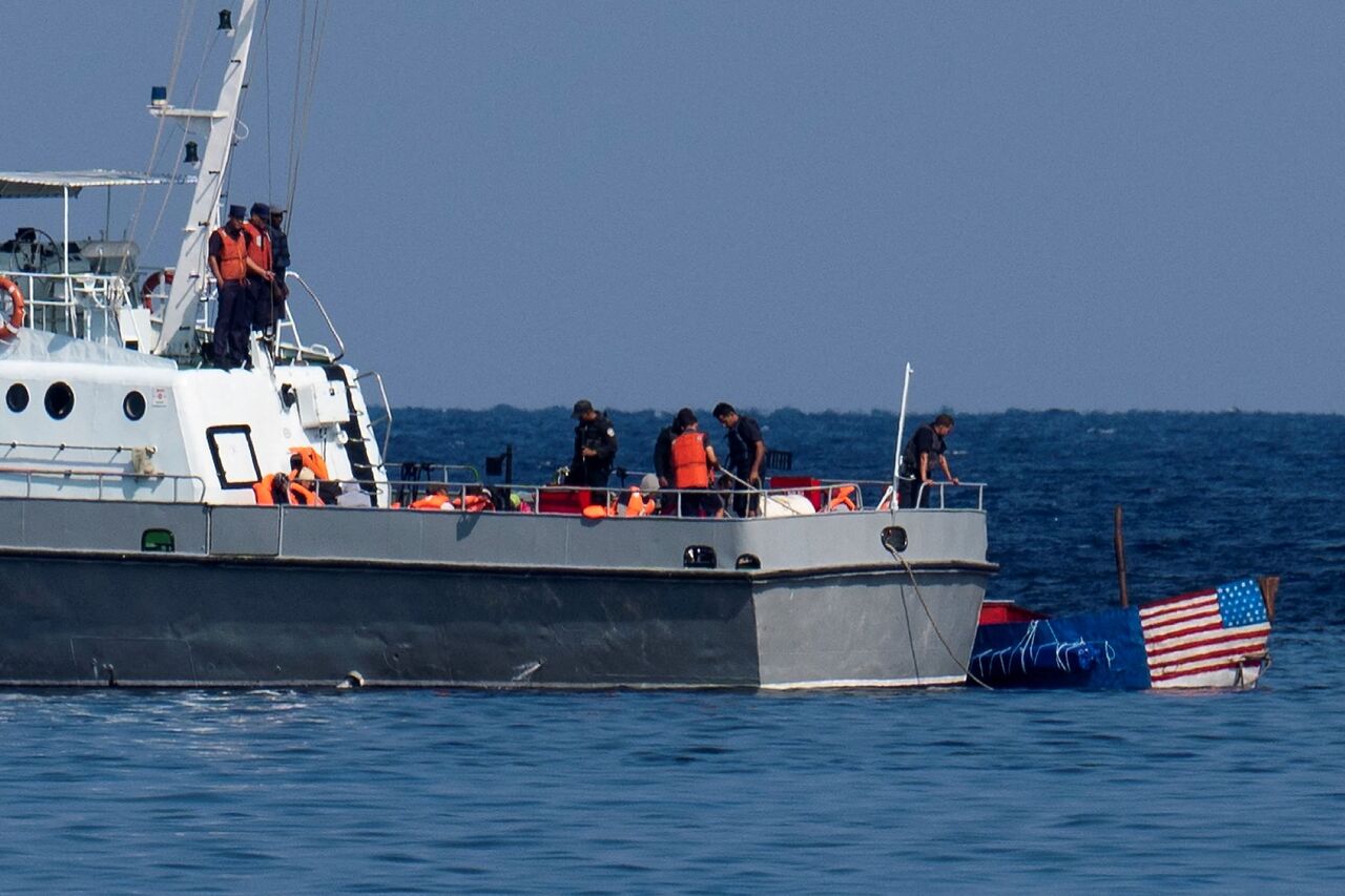 تبادل آتش میان گارد ساحلی کوبا و یک قایق آمریکایی چهار کشته و هفت زخمی بر جای گذاشت