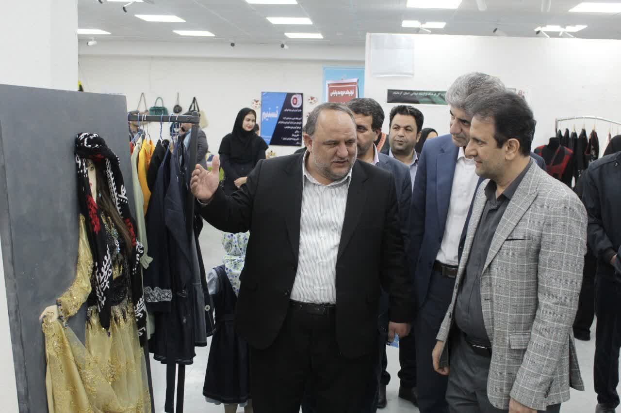 نمایشگاه عرضه و فروش مشاغل خرد و خانگی در کرمانشاه گشایش یافت