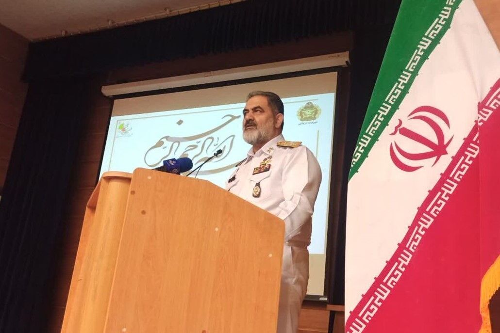 قائد القوة البحریة للجيش: حضور الاسطول الـ103 في المياه الدولية يحمل رسالة اقتدار للعالم قائد القوة البحریة للجيش: حضور الاسطول الـ103 في المياه الدولية يحمل رسالة اقتدار للعالم