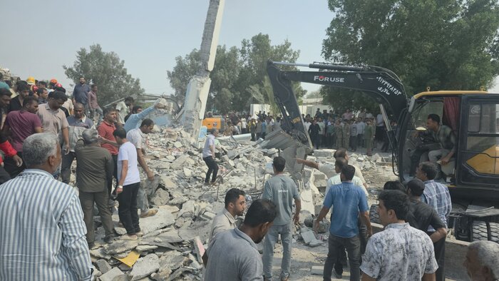 172743176 خون به جگر مثل مادران مینابی