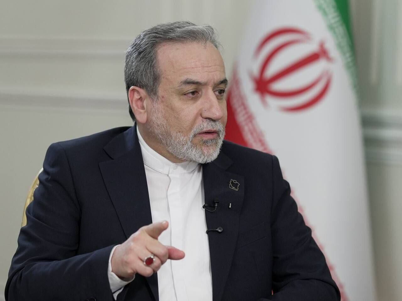 عراقچی: بازگشت به میدان جنگ با شگفتیهای بسیار بیشتری همراه خواهد بود عراقچی: بازگشت به میدان جنگ با شگفتیهای بسیار بیشتری همراه خواهد بود