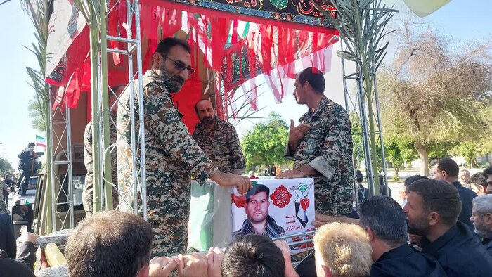 پیکر شهید تجاوز نظامی آمریکا در صفی آباد دزفول به خاک سپرده شد