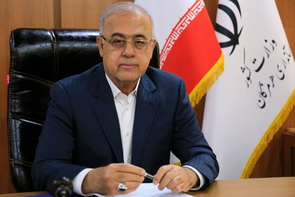 پیام تبریک استاندار در پی کسب مدال طلا توسط قایقران هرمزگانی
