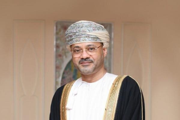 وزیر امور خارجه عمان: تأکید ما، حل بحران یمن از طریق سیاسی است