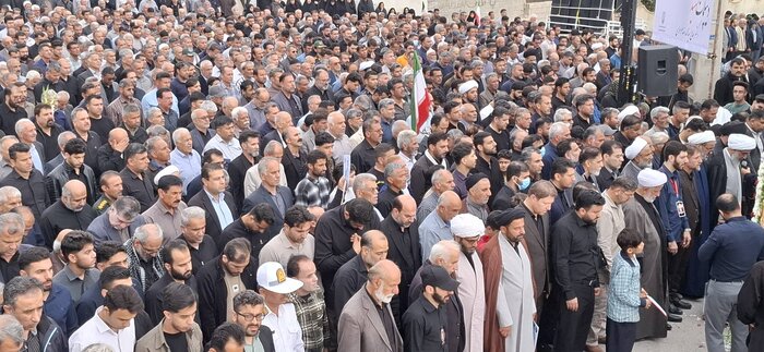 دیپلمات شهید دشتستانی خاکسپاری شد