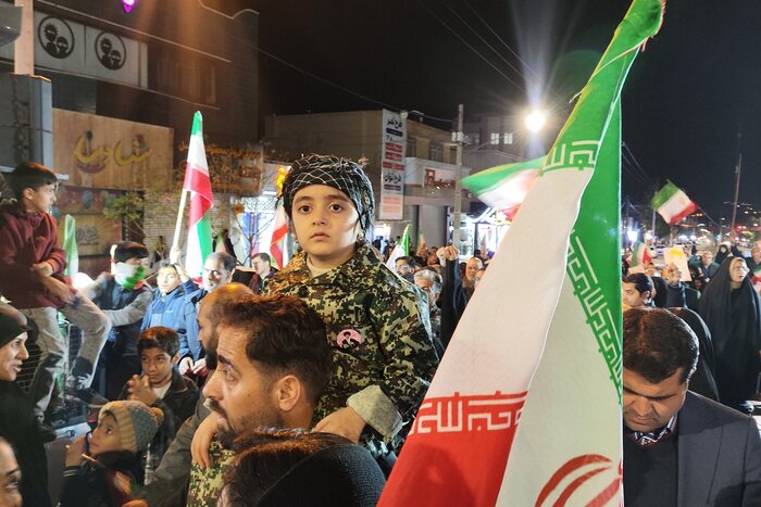 موج عظیم وطندوستی ایرانیها؛ تجمعهای شبانه در دفاع از تمامیت ارضی کشور ادامه دارد