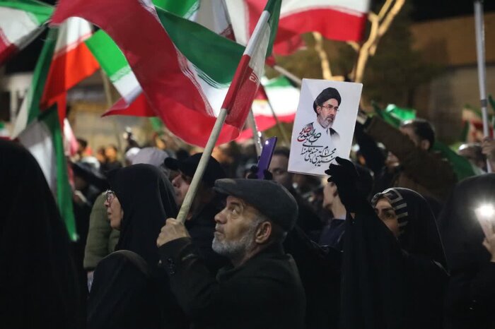 شبانه عاشقی در بزمگاه بیستونهم؛ وطنم، همه جان و تنم