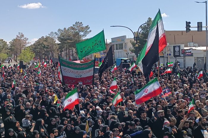 تشییع باشکوه شهیدان اورادی و میری در بیرجند؛ حماسهای از عشق و وفاداری