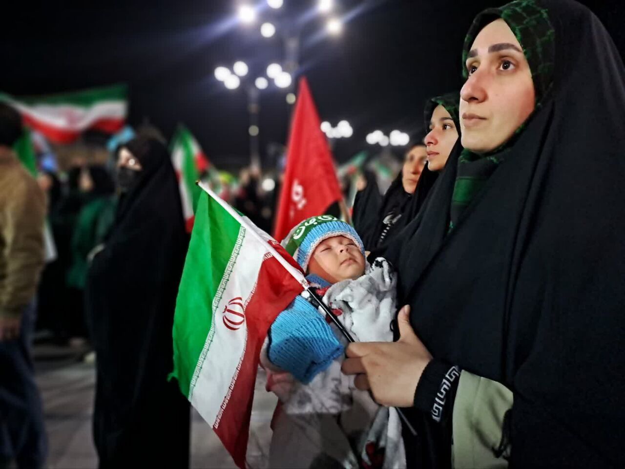 همدانی ها و ۶۶ شب استقامت در راه وطن
