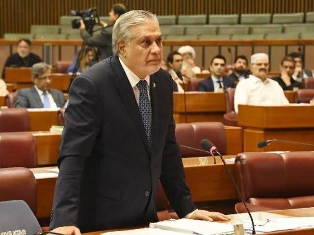 خبرنگار مشهور پاکستانی: اسلام آباد اکنون میانجی مذاکرات بین ایران و آمریکاست